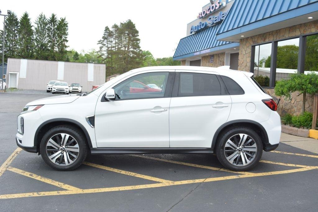Mitsubishi Outlander Sport  2020