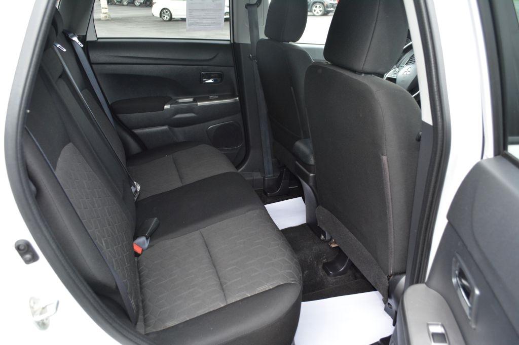 Mitsubishi Outlander Sport  2020