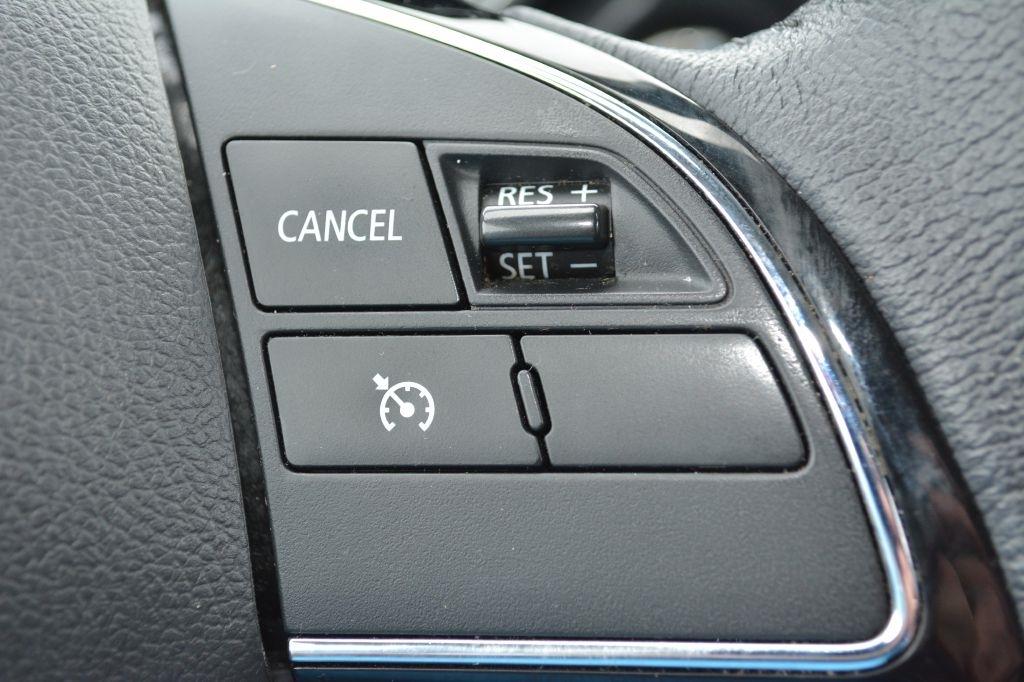 Mitsubishi Outlander Sport  2020