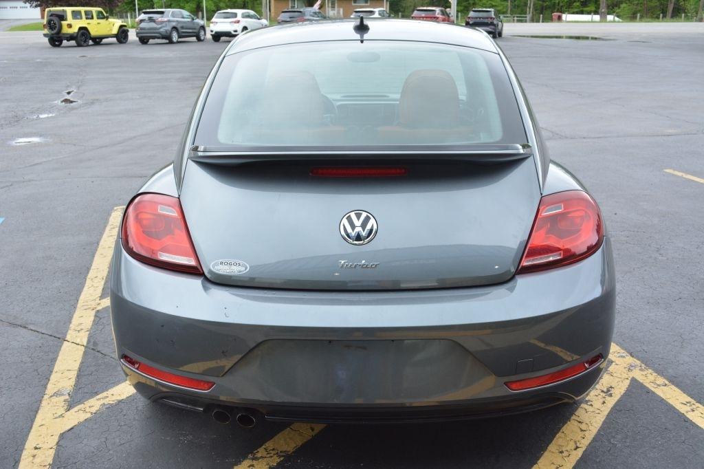Volkswagen Beetle  2017