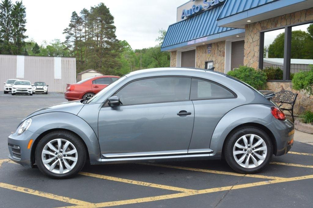 Volkswagen Beetle  2017