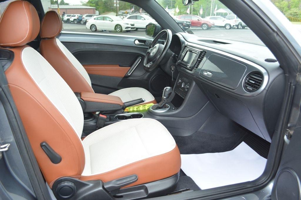 Volkswagen Beetle  2017