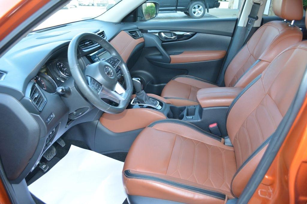 Nissan Rogue  2017