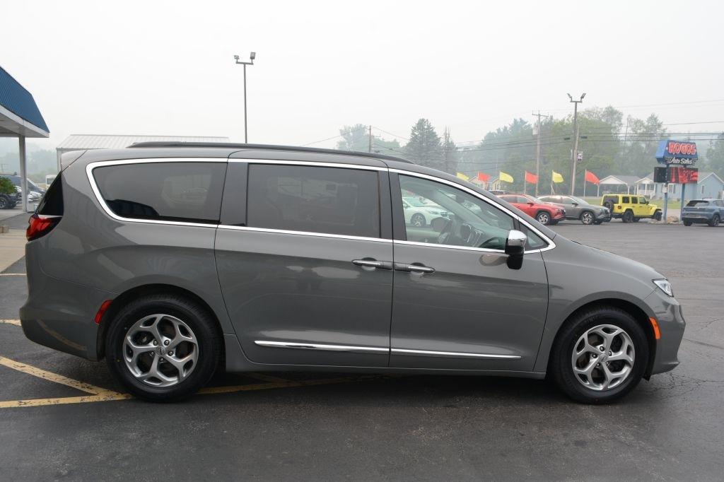 Chrysler Pacifica  2023