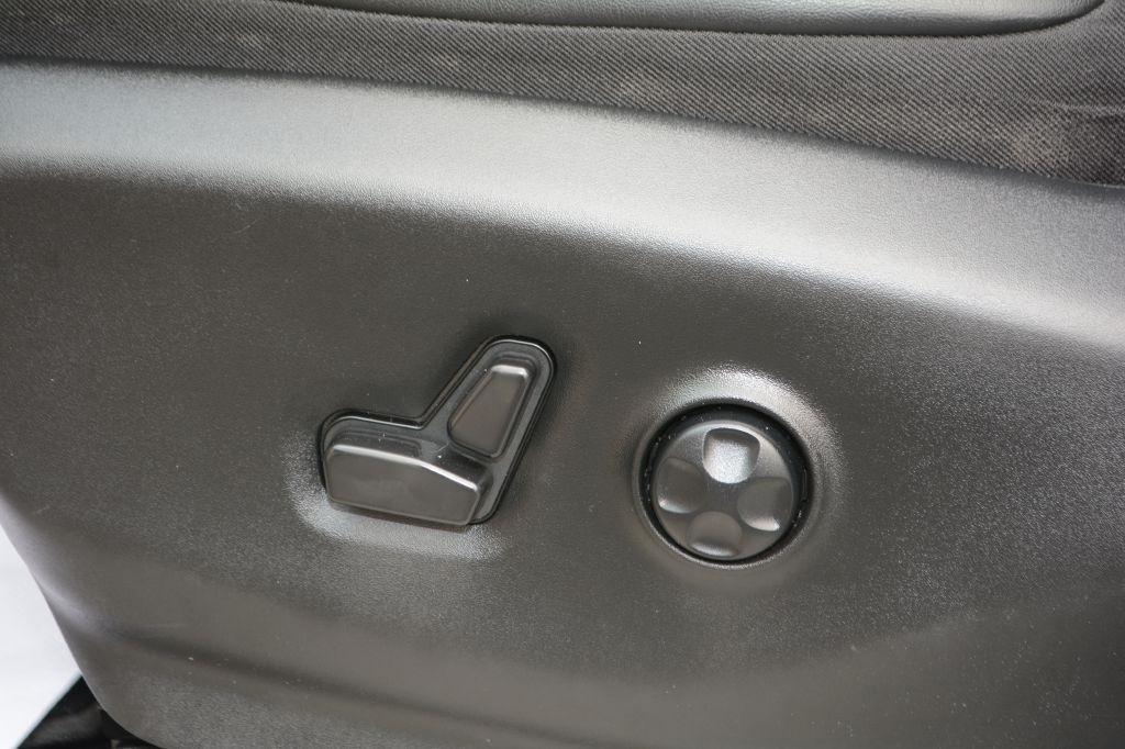 Chrysler Pacifica  2023
