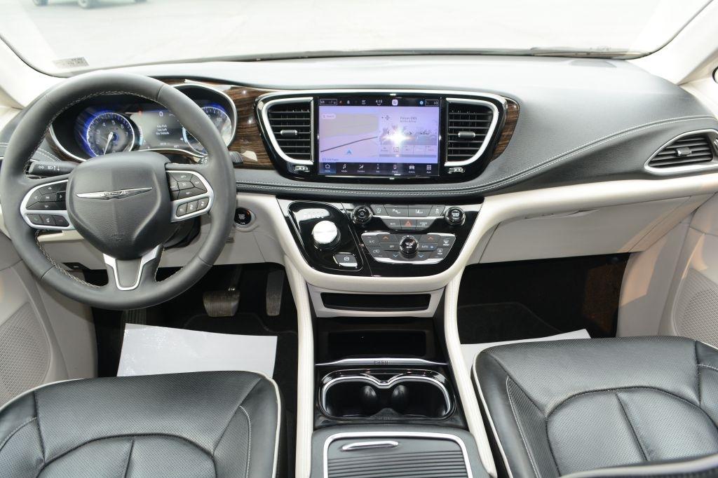 Chrysler Pacifica  2023