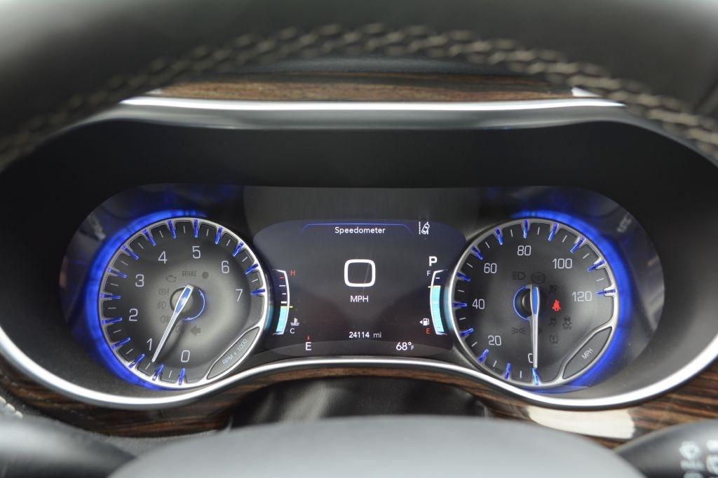 Chrysler Pacifica  2023