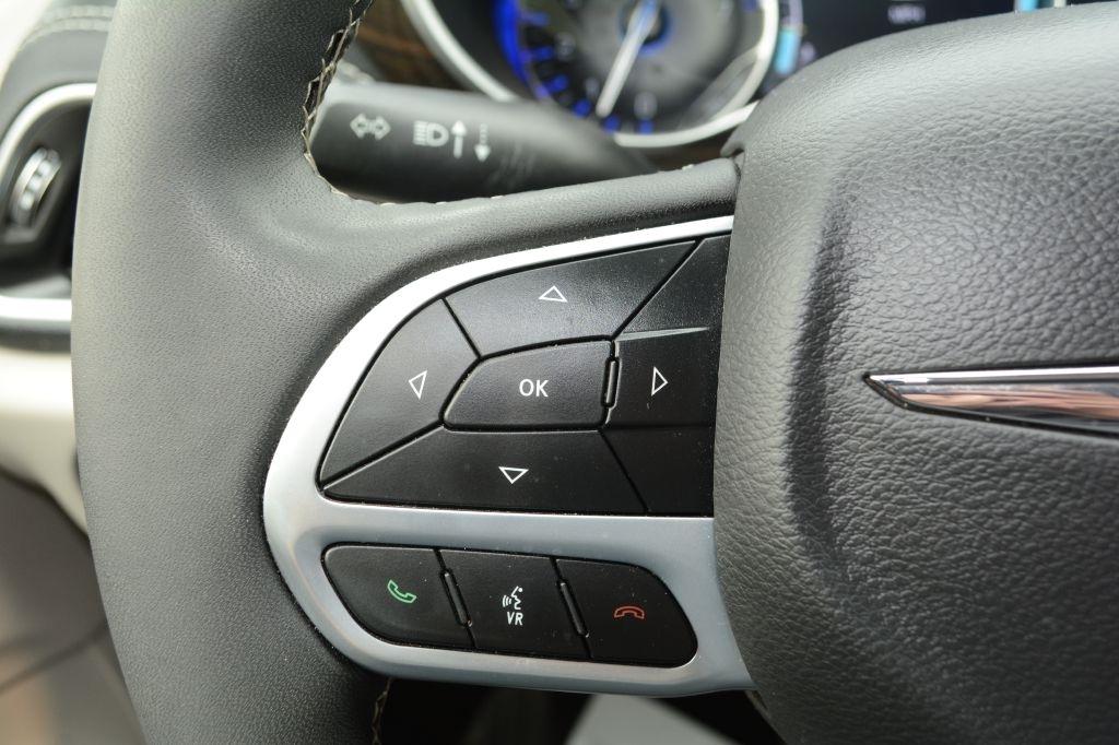 Chrysler Pacifica  2023