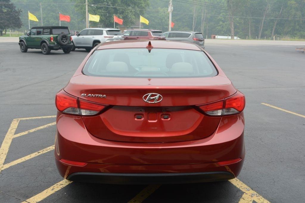 Hyundai Elantra  2014