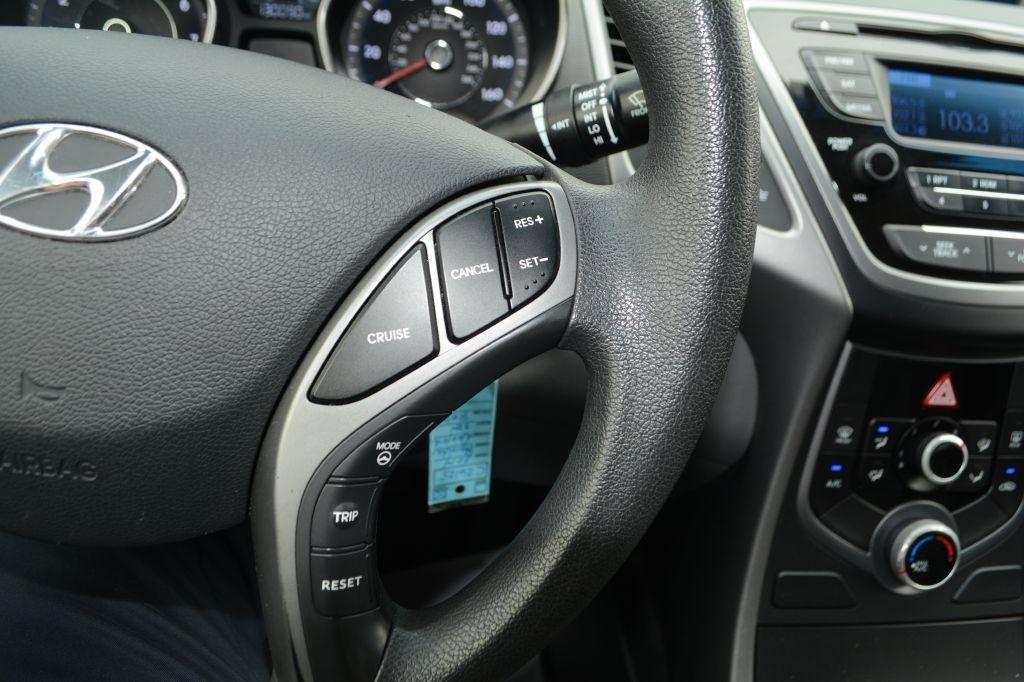 Hyundai Elantra  2014