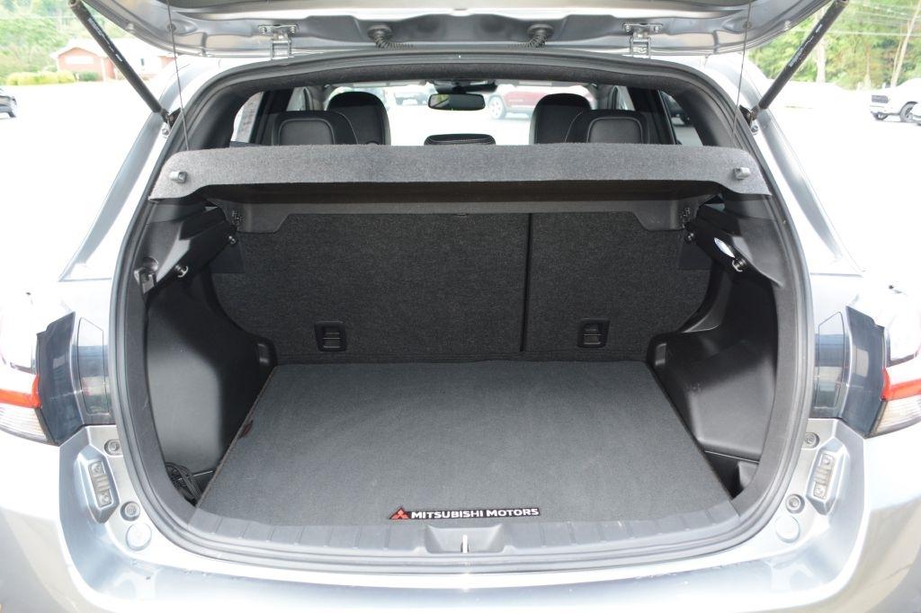 Mitsubishi Outlander Sport  2023