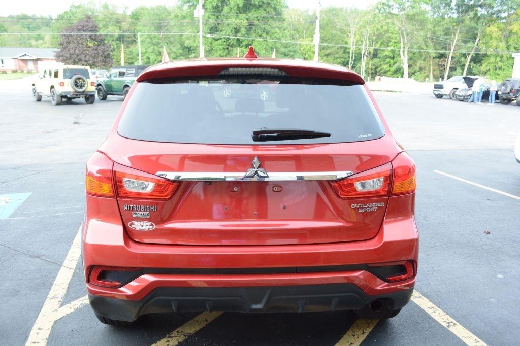 Mitsubishi Outlander Sport  2018
