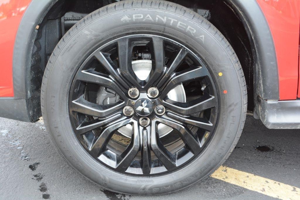 Mitsubishi Outlander Sport  2018