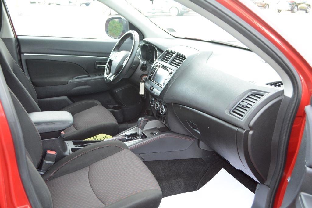 Mitsubishi Outlander Sport  2018