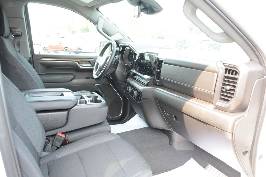 Chevrolet Silverado 1500  2024
