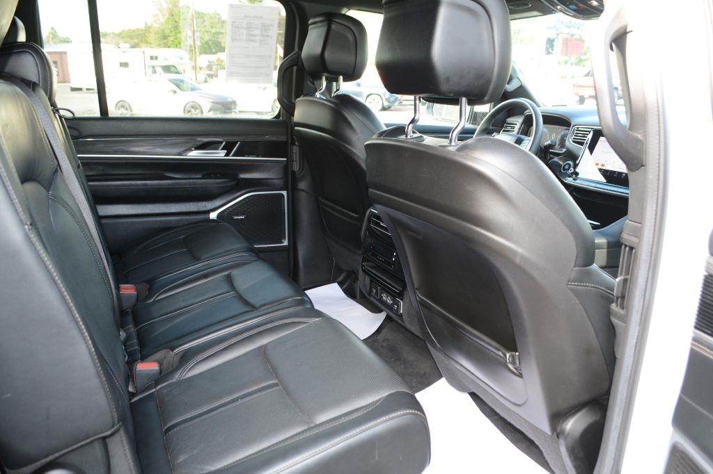 Jeep Wagoneer  2022