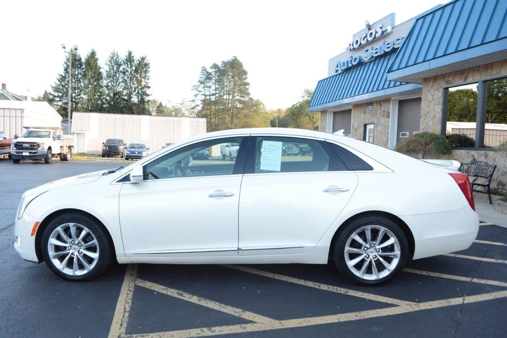 Cadillac XTS  2013