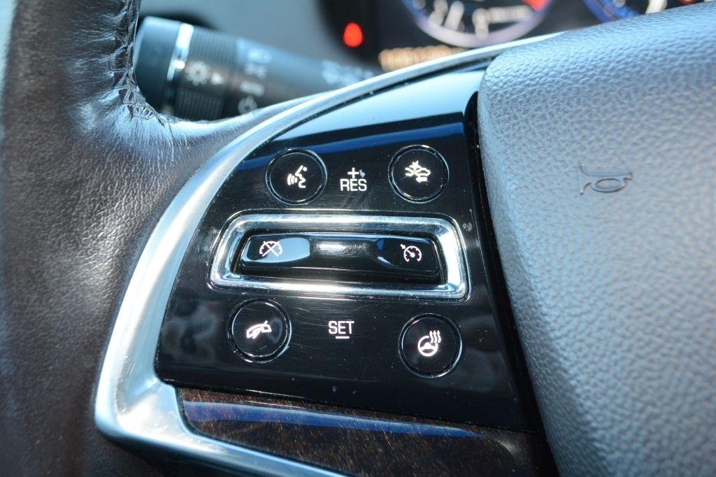 Cadillac XTS  2013