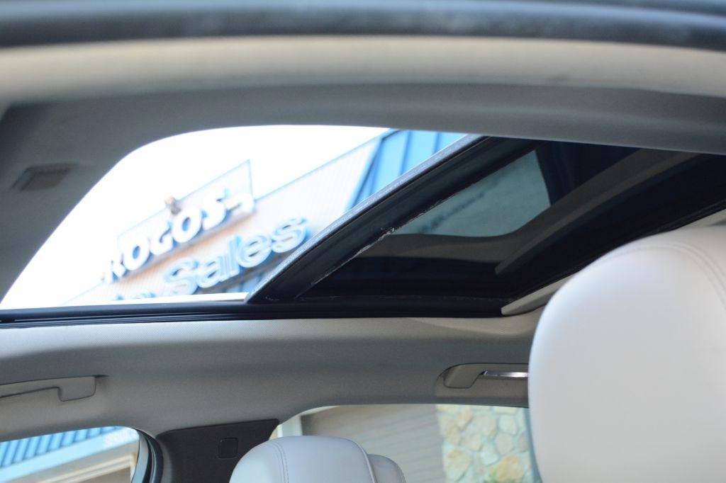 Cadillac XTS  2013