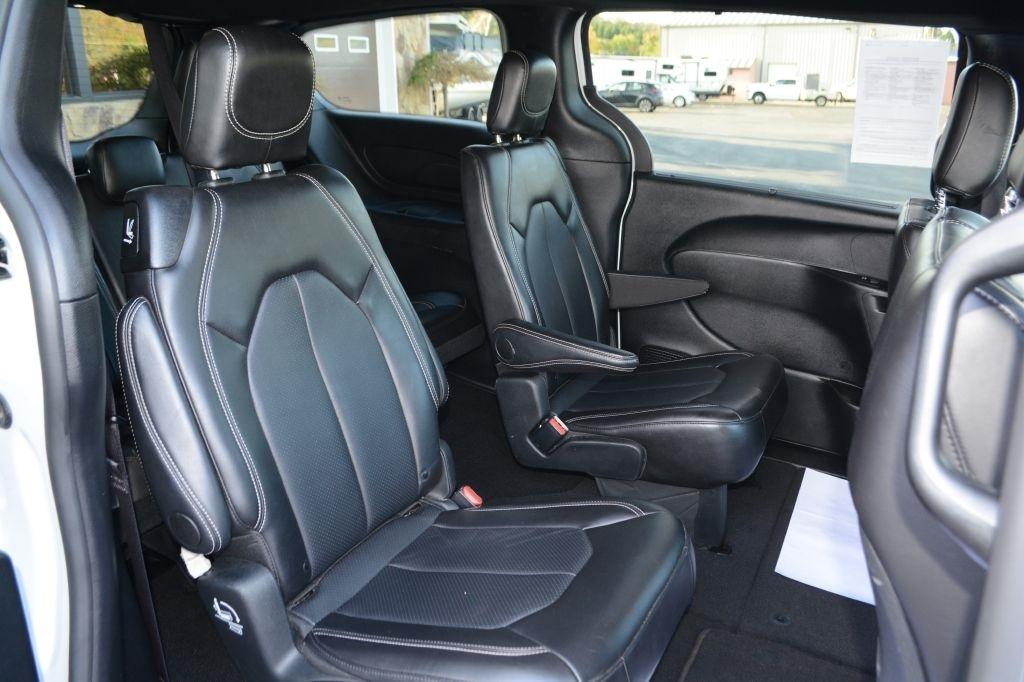 Chrysler Pacifica  2025
