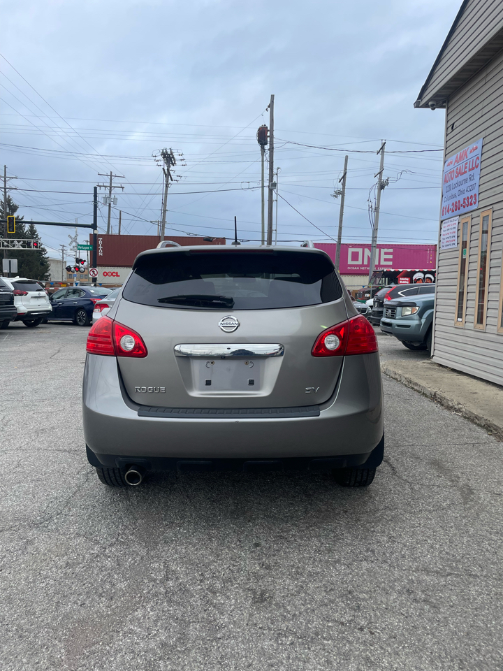 Nissan Rogue S 2WD 2011