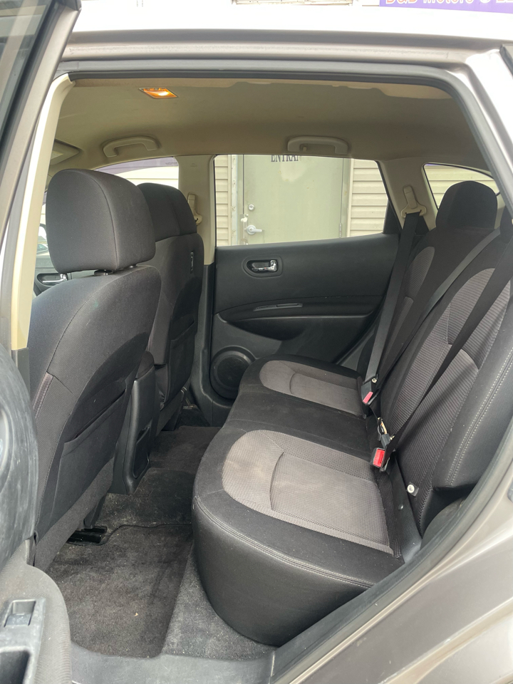 Nissan Rogue S 2WD 2011