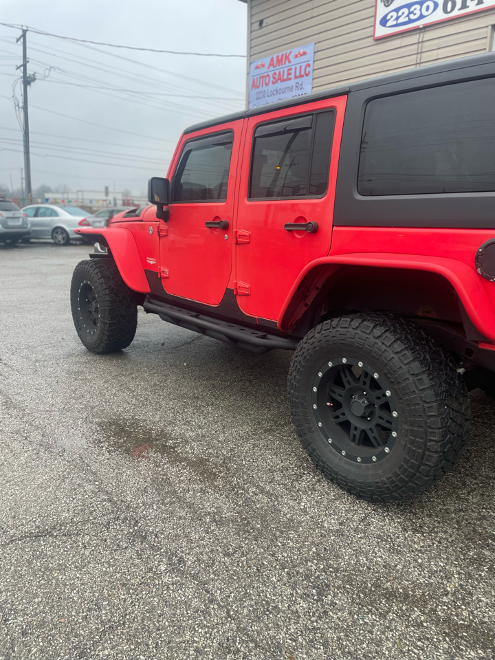 Jeep Wrangler Unlimited Sahara 4WD 2013