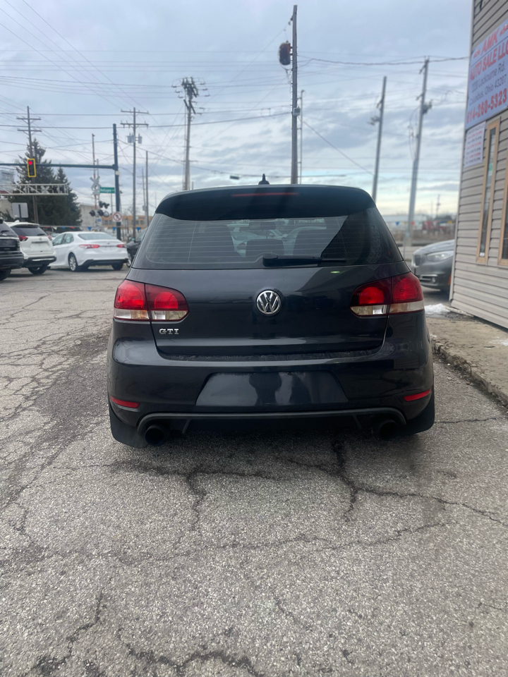 Volkswagen GTI 4-door 2012
