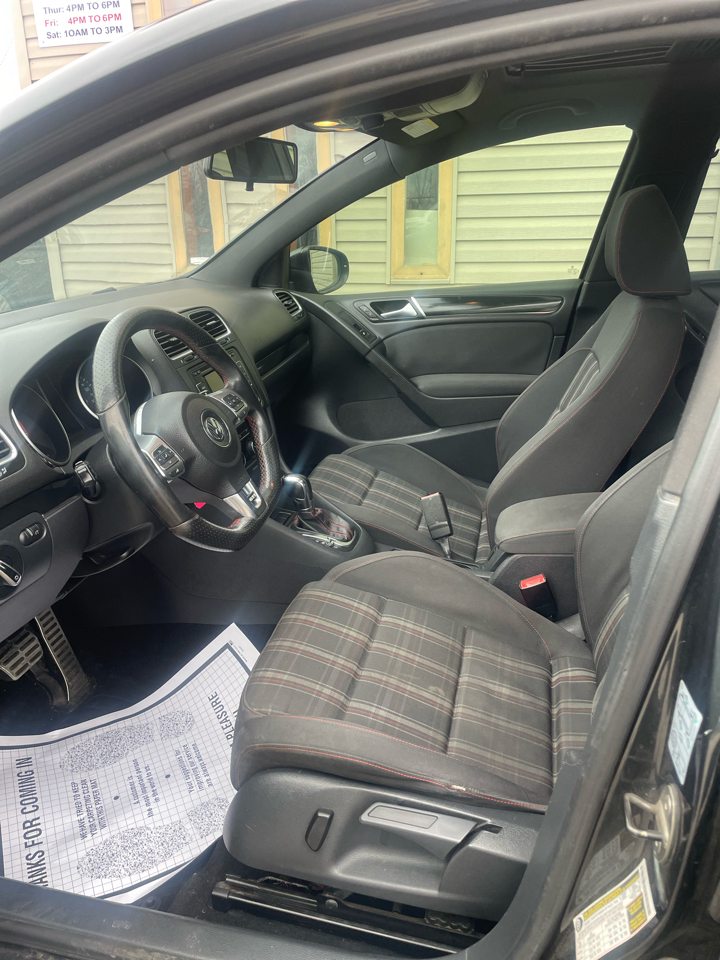 Volkswagen GTI 4-door 2012