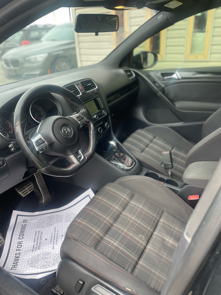 Volkswagen GTI 4-door 2012