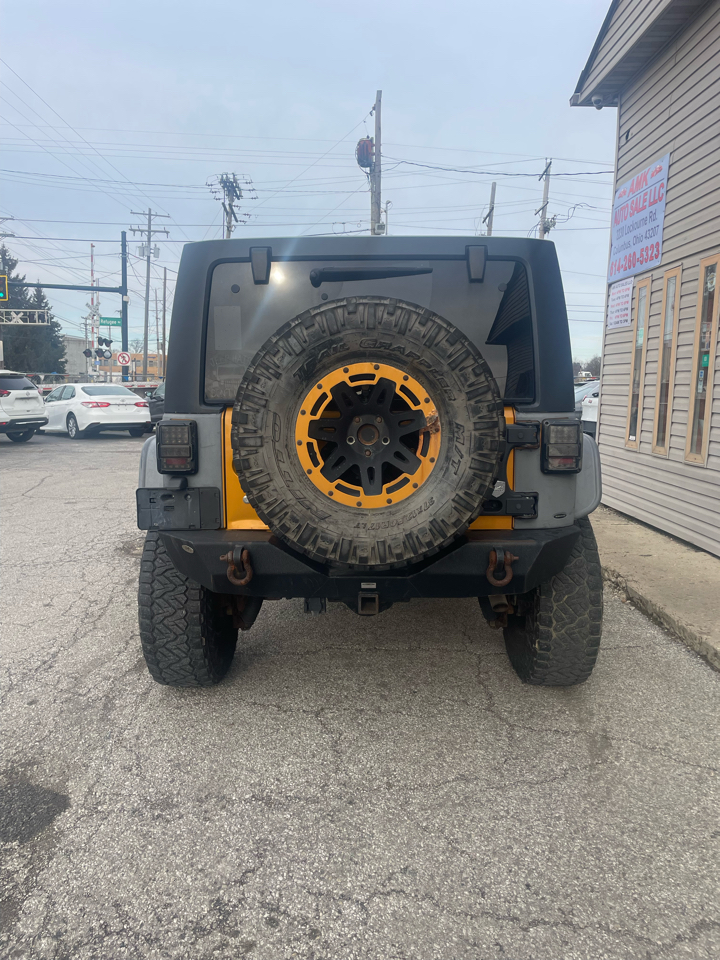 Jeep Wrangler Unlimited Sahara 4WD 2014