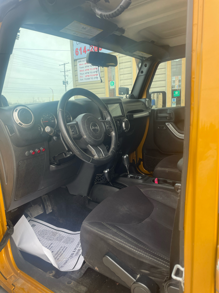 Jeep Wrangler Unlimited Sahara 4WD 2014