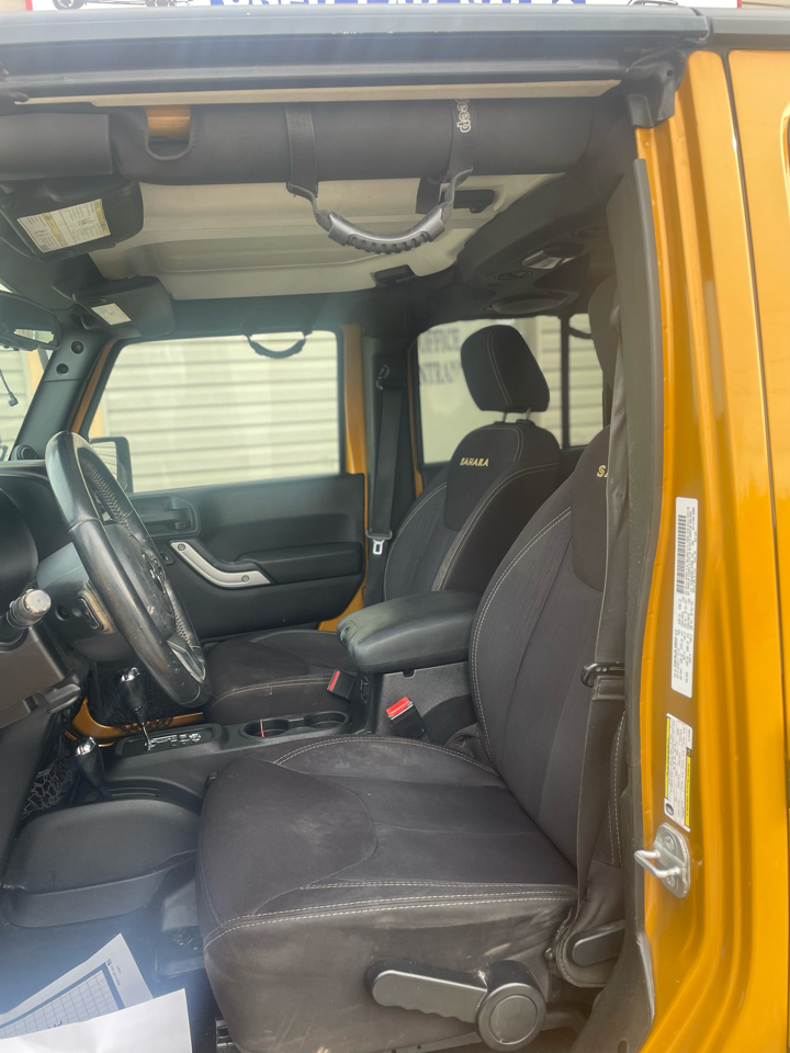 Jeep Wrangler Unlimited Sahara 4WD 2014