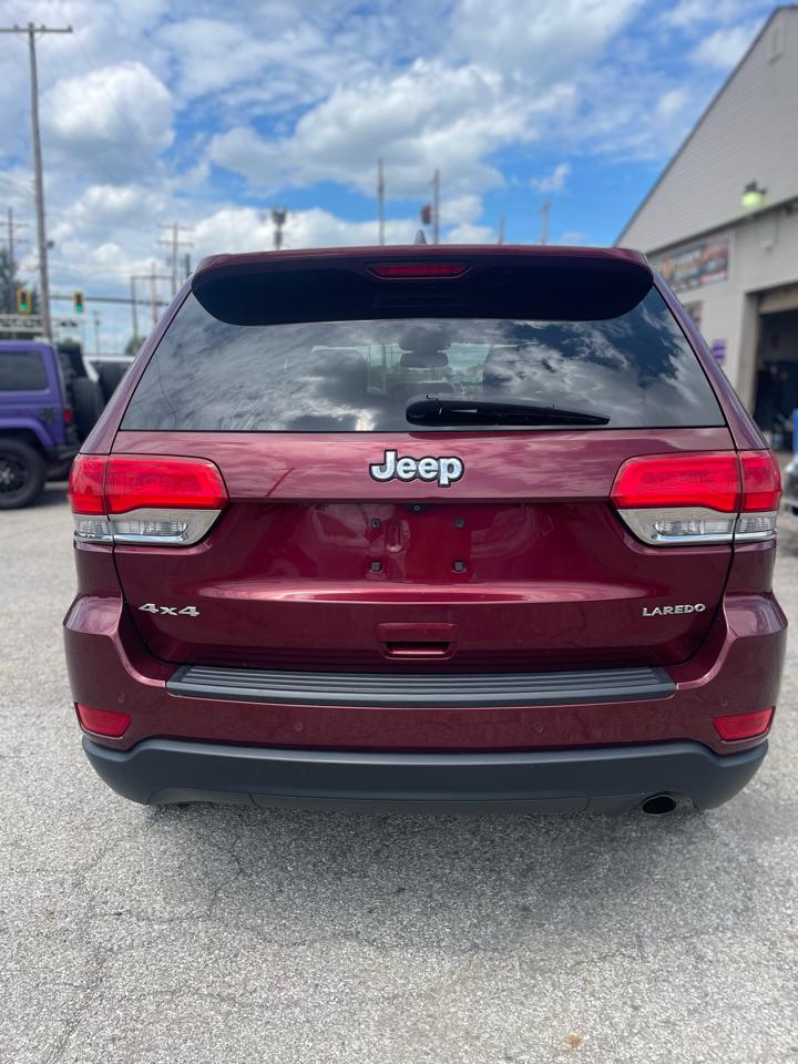 Jeep Grand Cherokee Laredo 4WD 2016