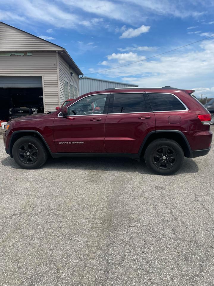 Jeep Grand Cherokee Laredo 4WD 2016