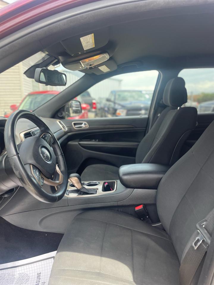 Jeep Grand Cherokee Laredo 4WD 2016
