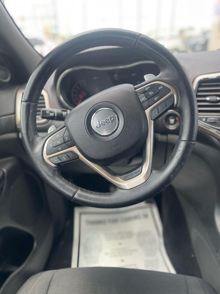 Jeep Grand Cherokee Laredo 4WD 2016