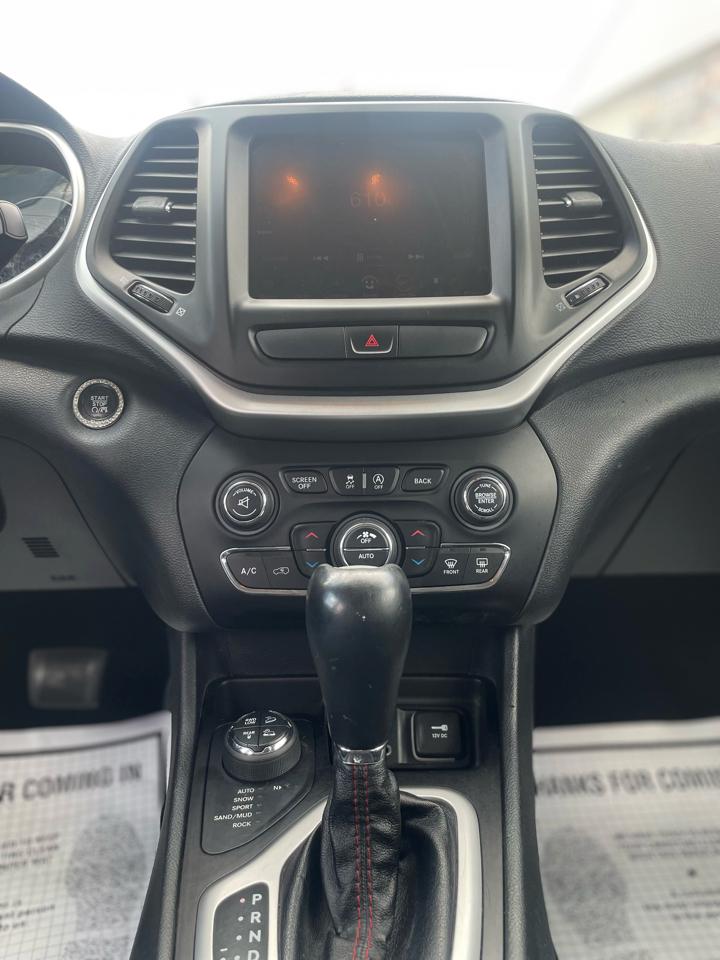 Jeep Cherokee Trailhawk 4WD 2015