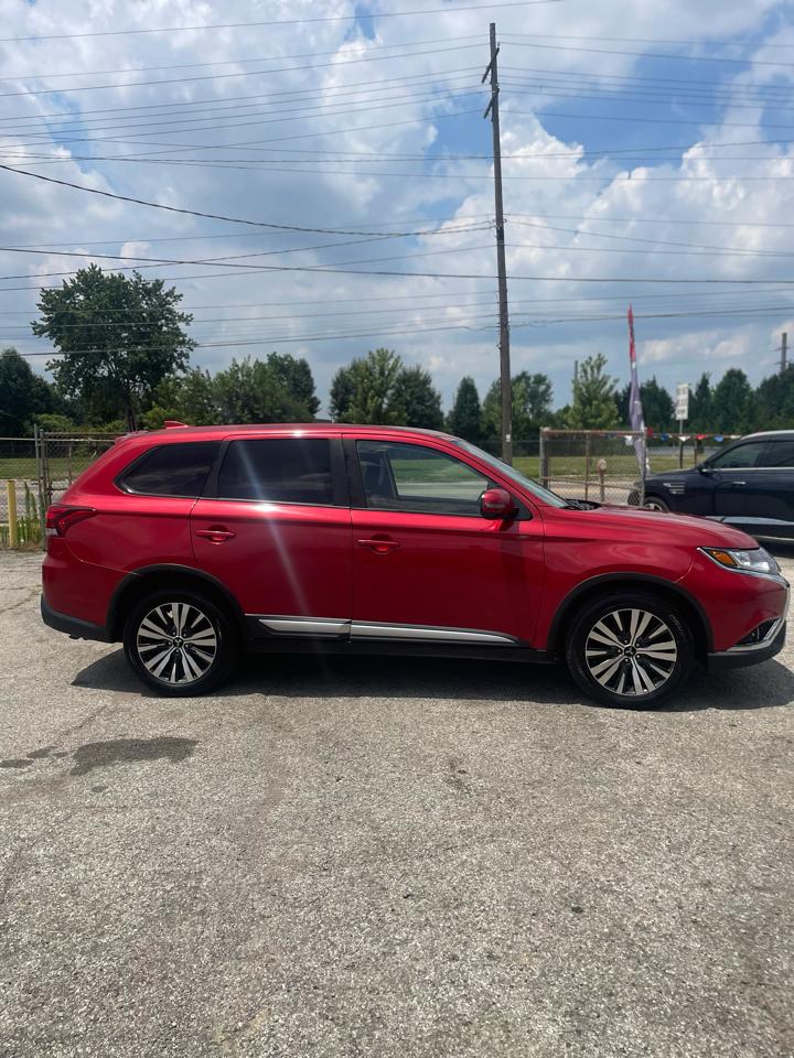 Mitsubishi Outlander SE 2WD 2019