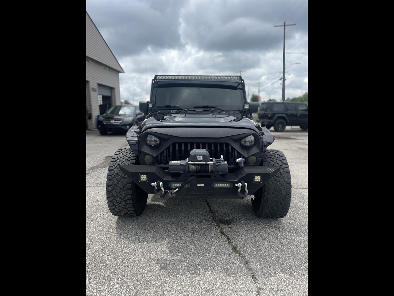 2013 Jeep Wrangler Unlimited Sahara 4WD