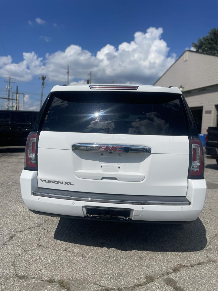 GMC Yukon Denali XL 4WD 2015