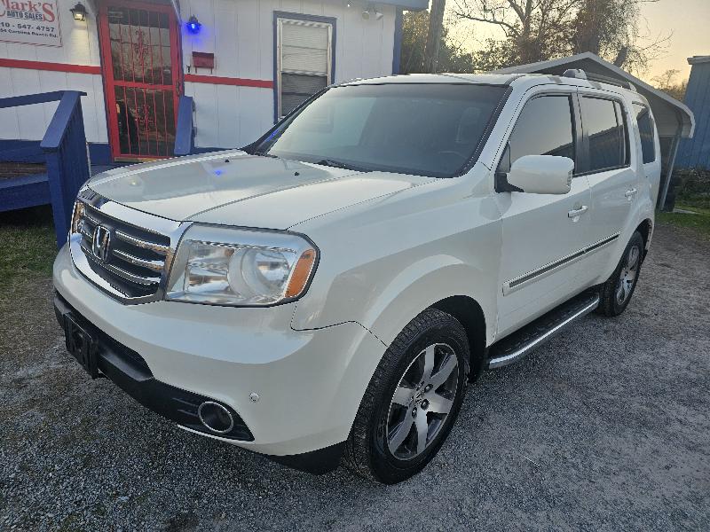 2013 Honda Pilot Touring 2WD 5-Spd AT with DVD