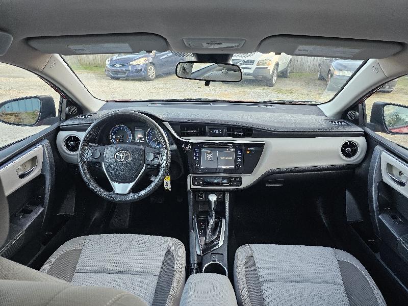 Toyota Corolla L CVT 2017