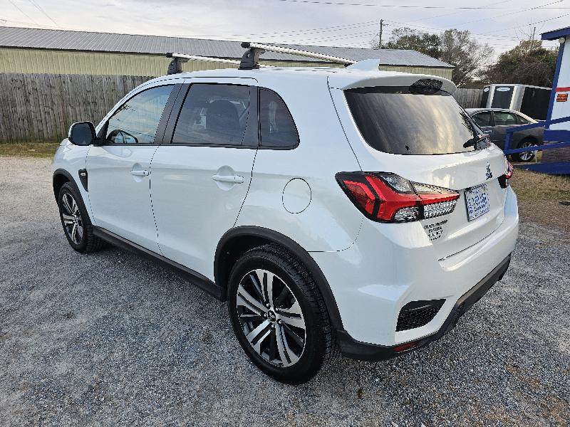 Mitsubishi Outlander Sport 2.0 ES CVT 2020