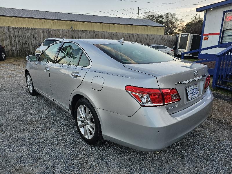 Lexus ES 350 Sedan 2010