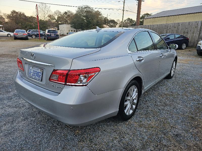 Lexus ES 350 Sedan 2010