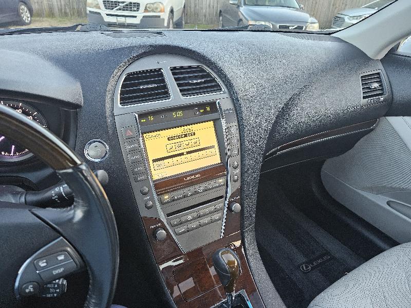 Lexus ES 350 Sedan 2010