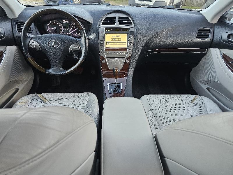 Lexus ES 350 Sedan 2010