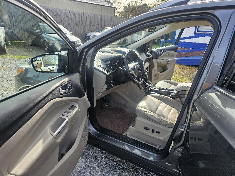 Ford Escape Titanium 4WD 2014