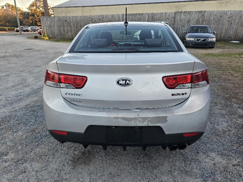 Kia Forte Koup SX 2010